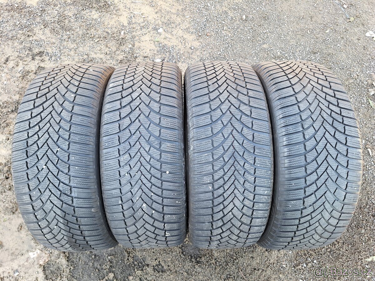 235/50/19 Bridgestone Zimní 5,5 mm