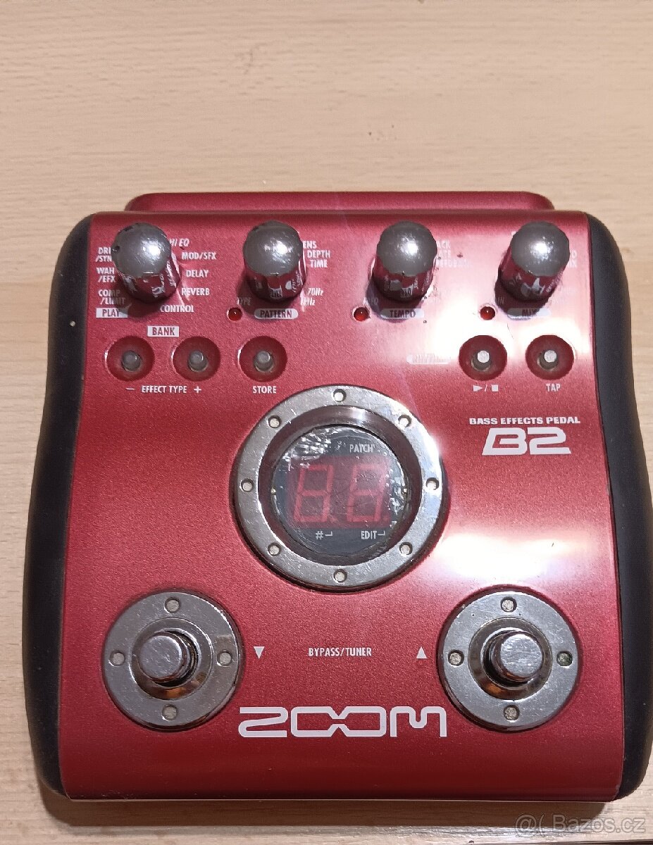 Bass efekt Zoom B2