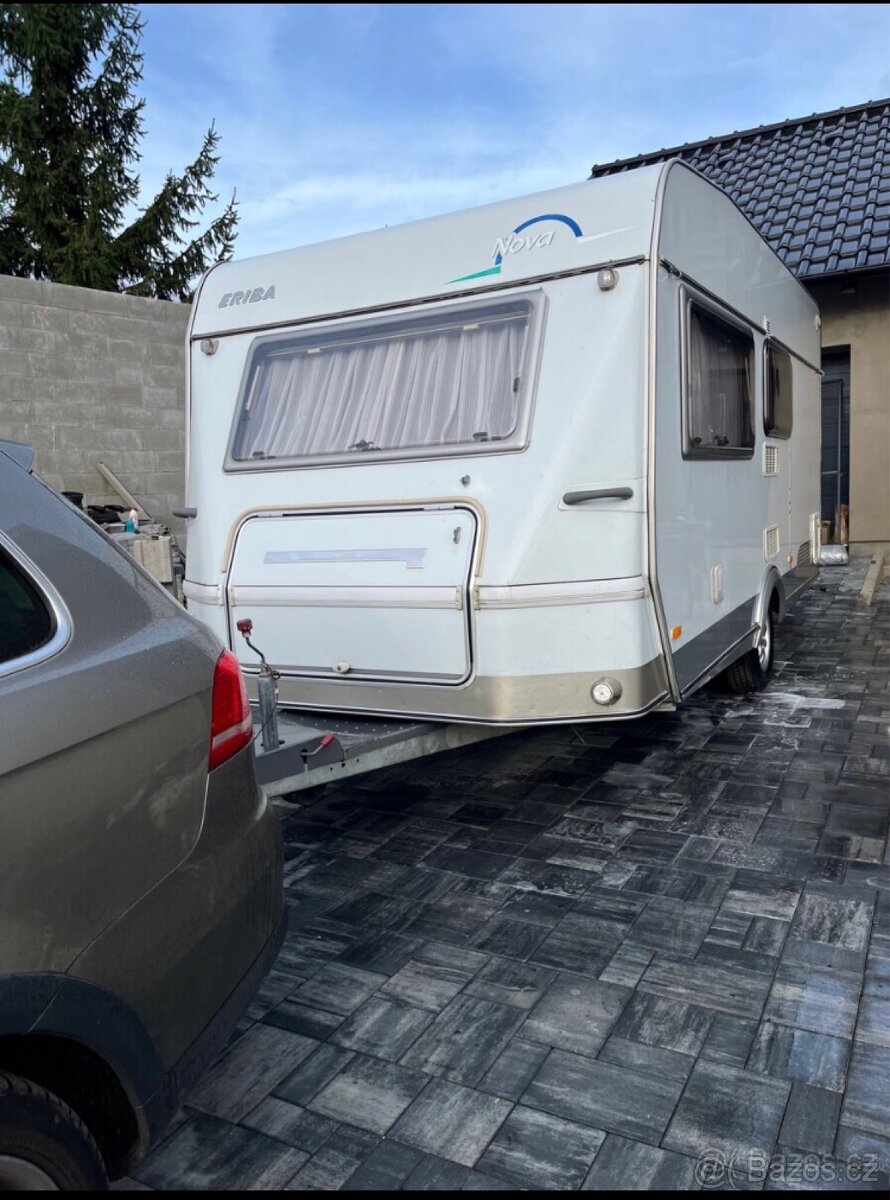 Karavan Hymer Eriba Nova 470A