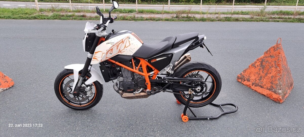 KTM 690 DUKE White ABS