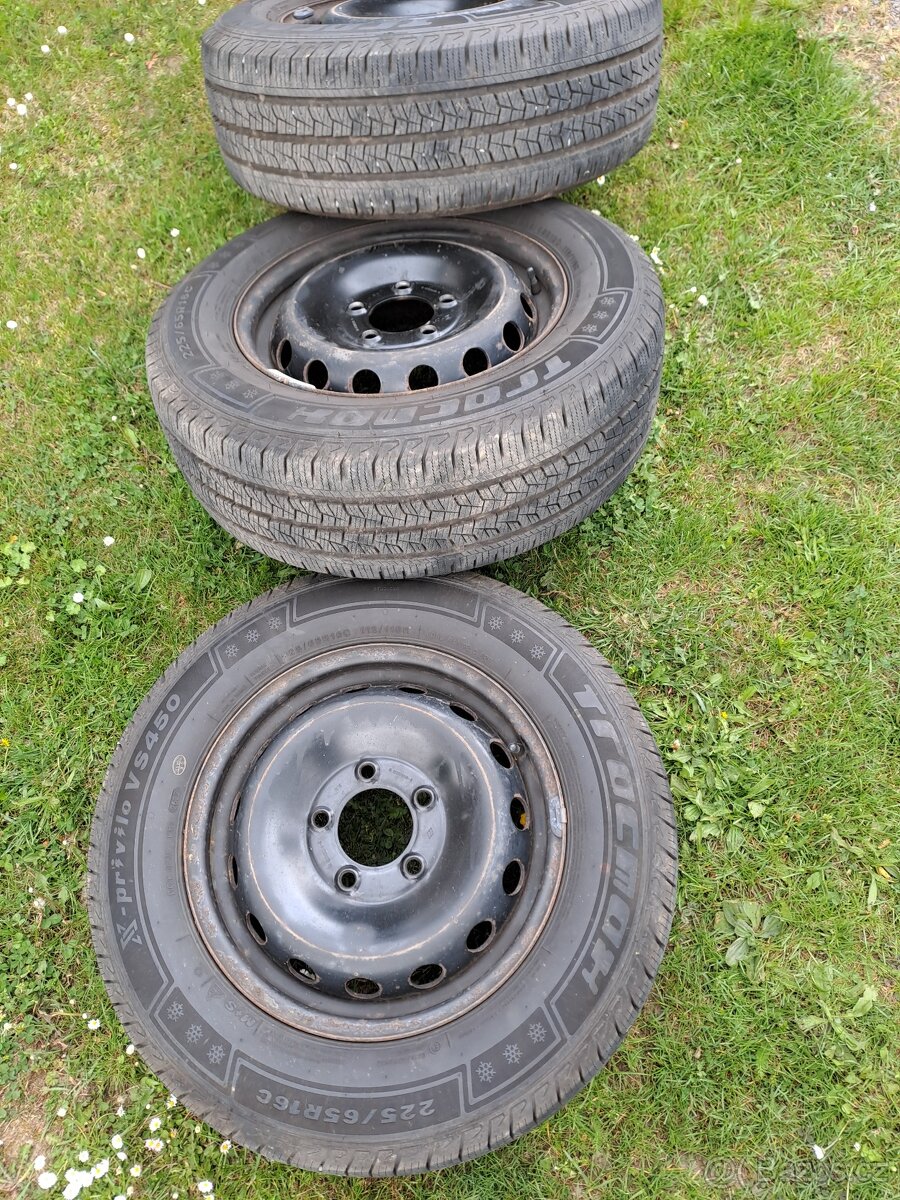 Zimní pneu 225/65 R16C Master