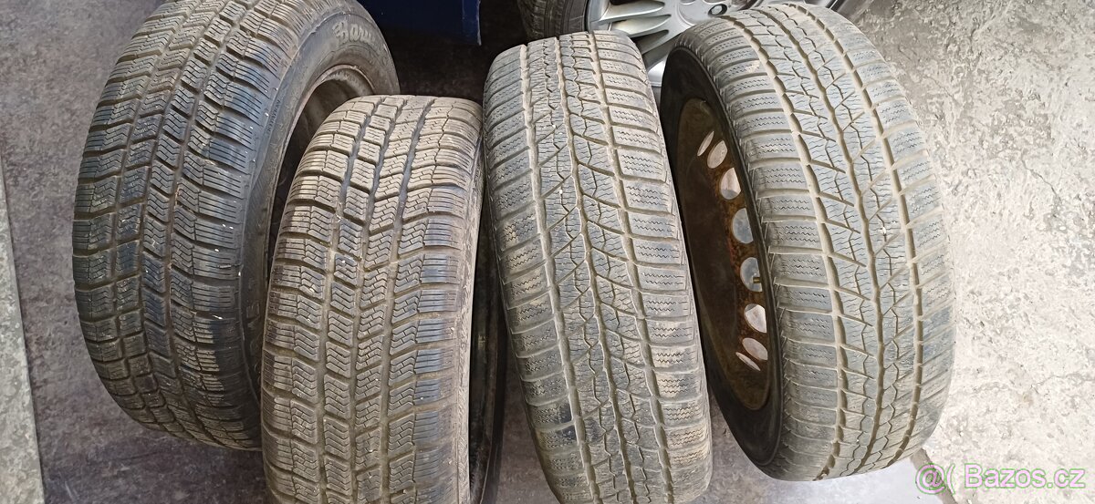 Zimní pneu 185/60R15