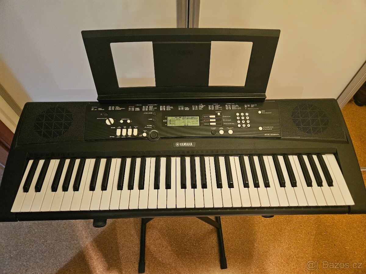 Klávesy Yamaha EZ-220 se stojanem