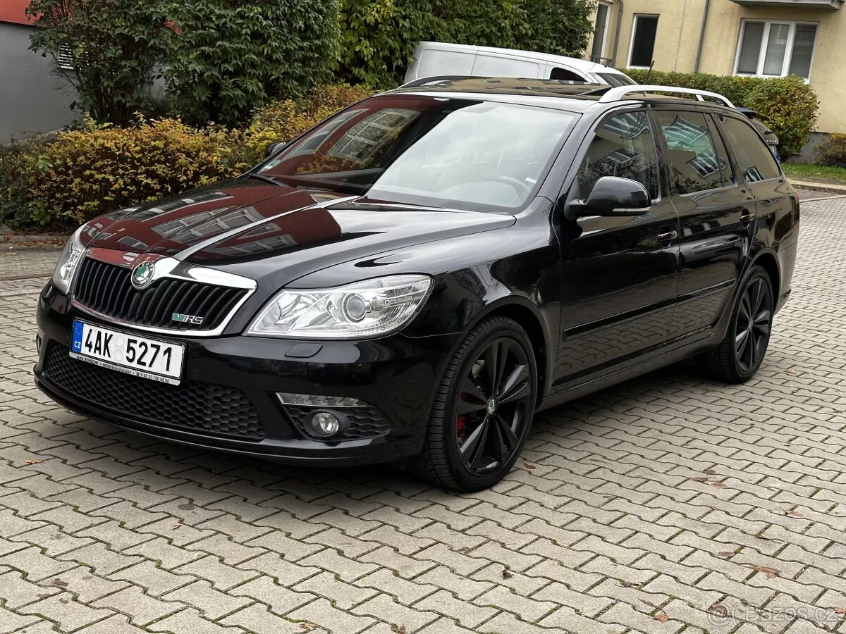 Škoda Octavia RS II 2.0 TDI DSG Facelift Navi Xenony Šíbr