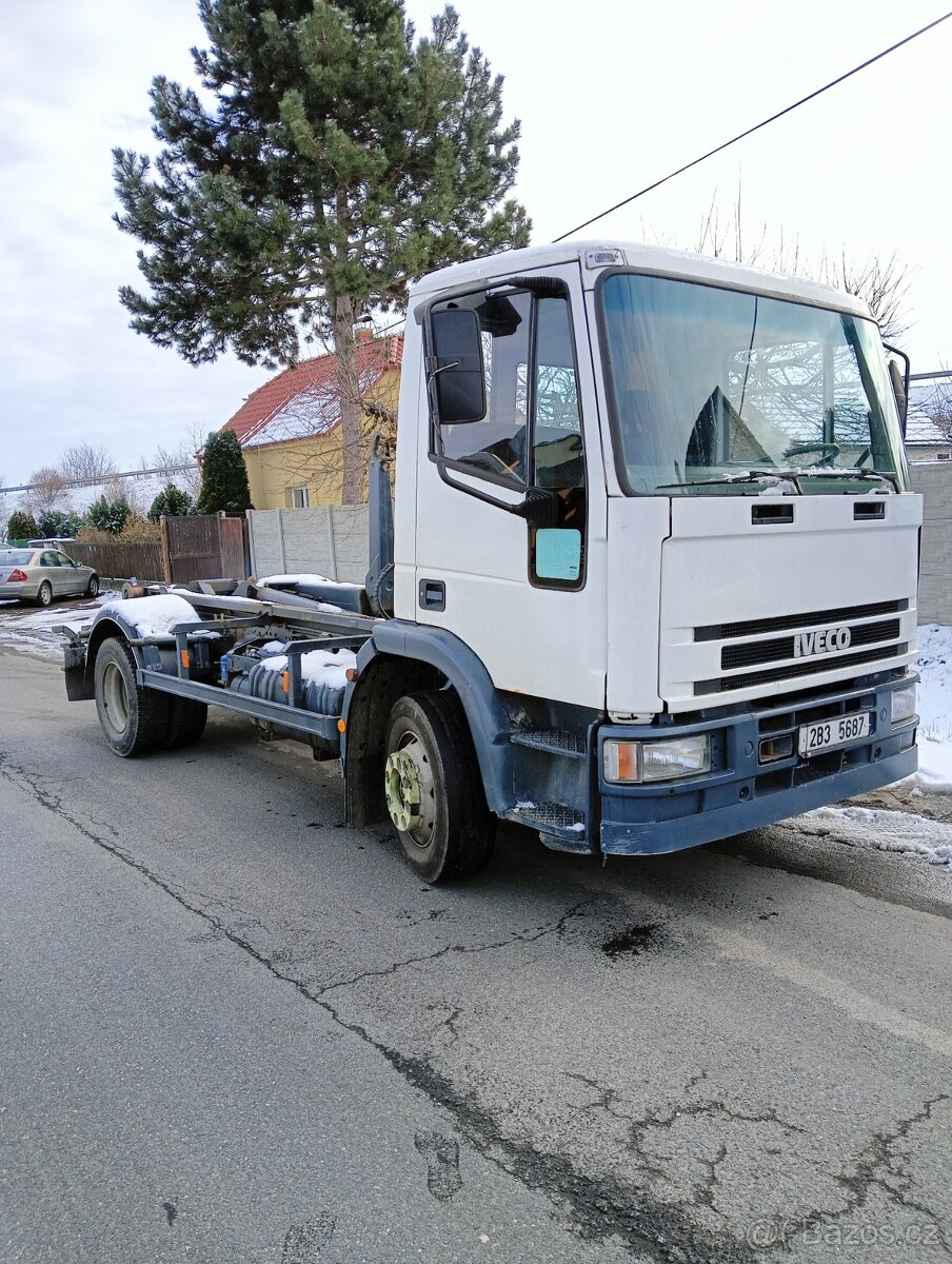 Hákový nosič kontejnerů Iveco Eurocargo 12/180