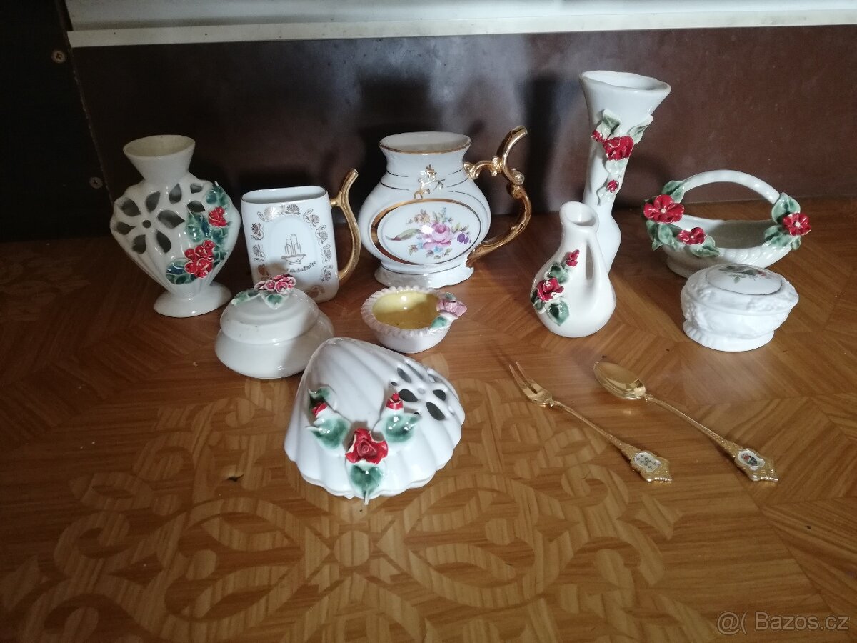 Drobná keramika - talíře - hrníčky
