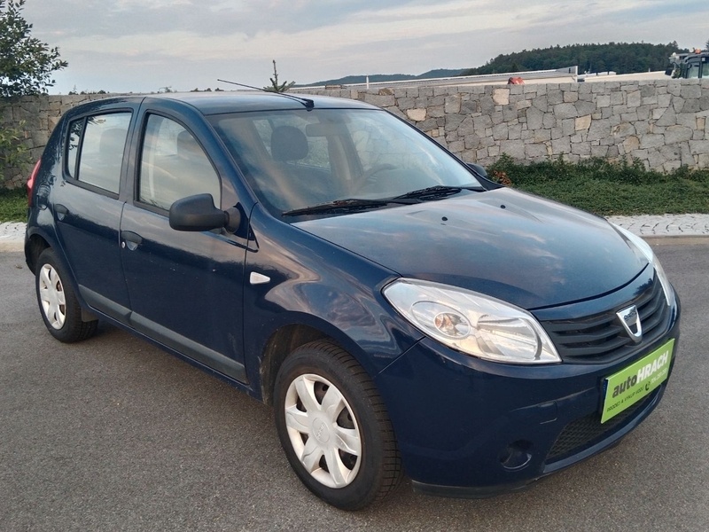 Dacia Sandero 1.6 rok 2012