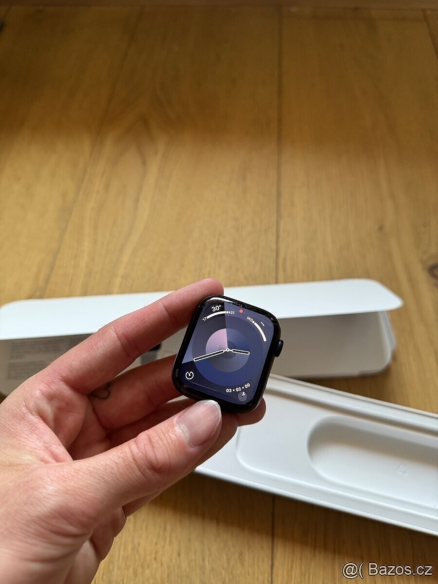 Apple Watch 7 45mm GPS černé