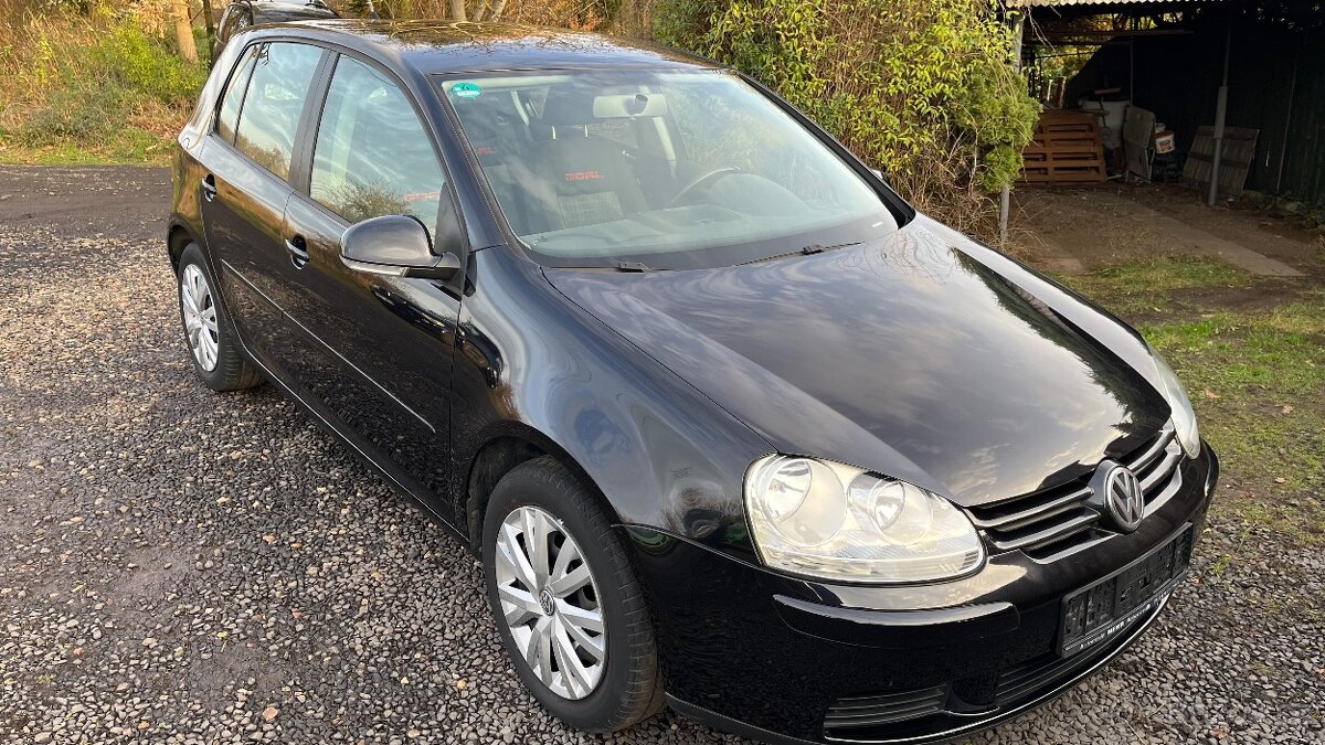 VOLKSWAGEN GOLF 1.6MPI,GOAL,SERVISNÍ KNIHA.