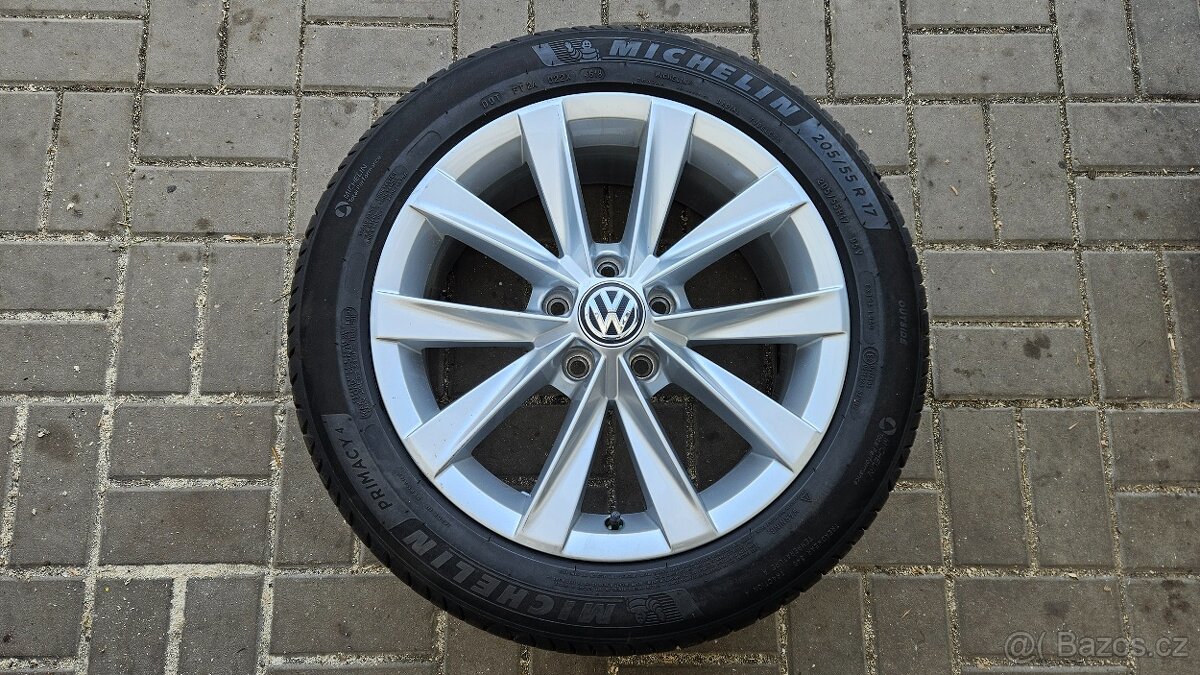 Letní Sada Alu 5x112 205/55 R17 Volkswagen Golf Caddy Polo