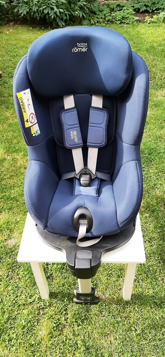 Britax Römer Dualfix M i size