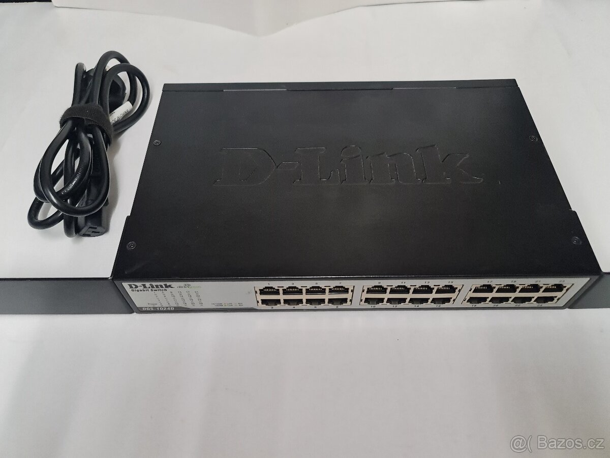 Domácí switch D-Link DGS-1024D + kabel /balíkovna 39kc