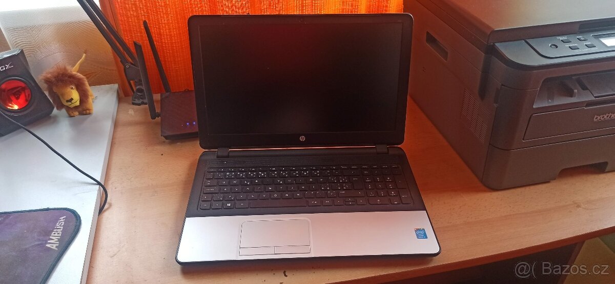 NOTEBOOK/CPU INTEL I3/HDD 500GB/RAM 4GB/GPU INT/WIN10