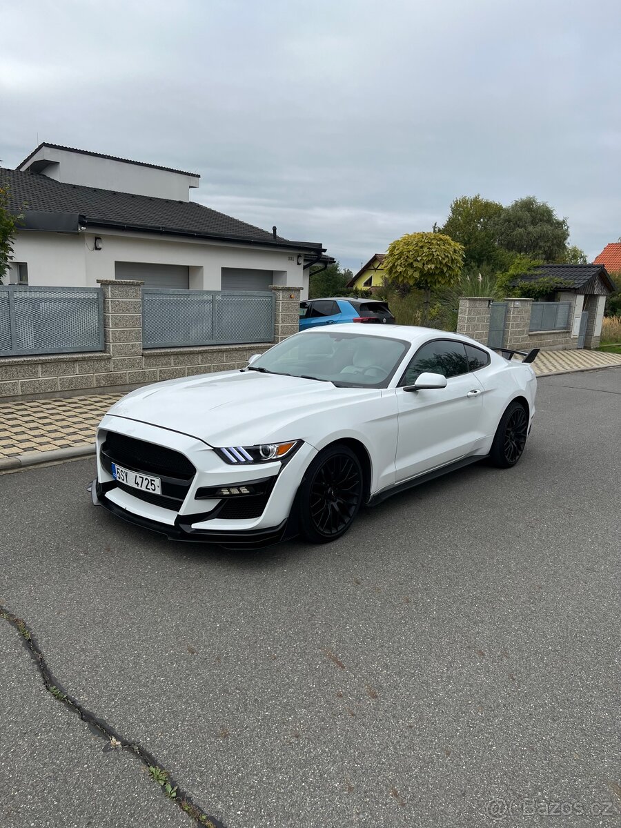 Ford mustang 2015 shelby Top stav