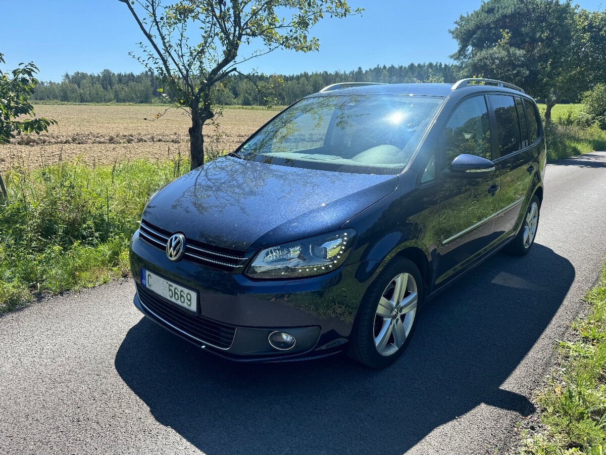 Volkswagen Touran 2,0TDi 125kW DSG/Highline/7Míst/Pano/Webas