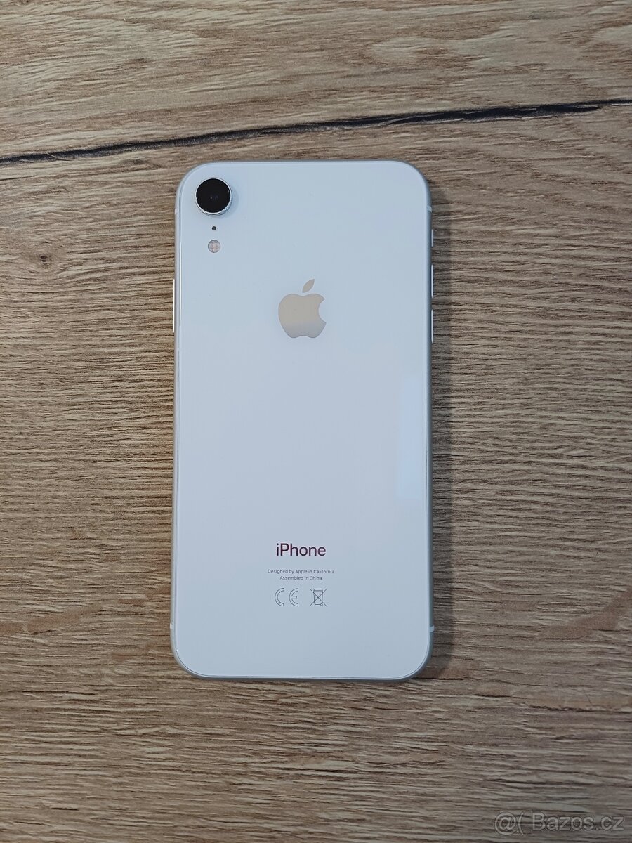 Apple iPhone XR 64GB bílý