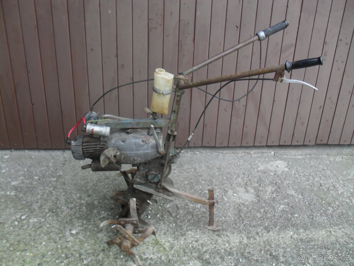 Motor Jawa 50-550-rotavátor