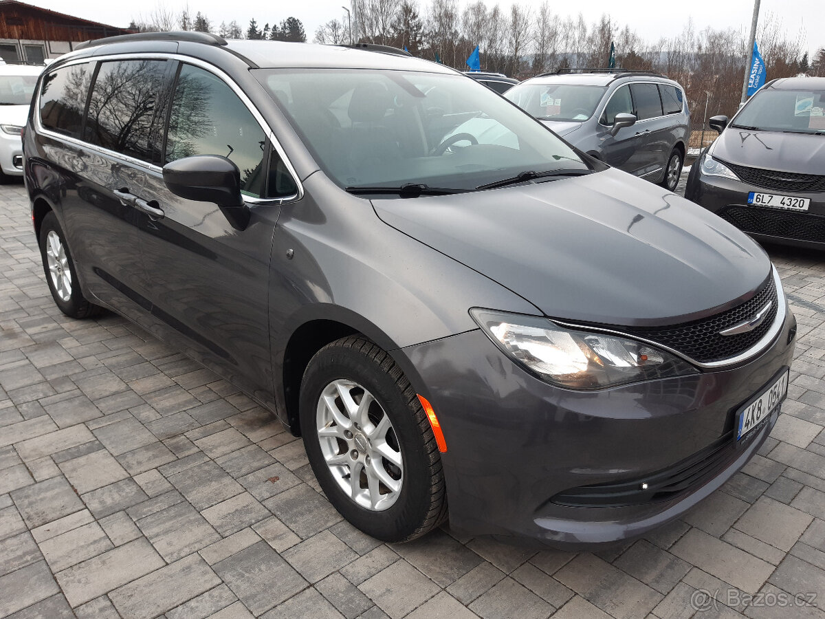 Chrysler Pacifica 3,6LV6, 7míst, kůže, po servise, 54.000km