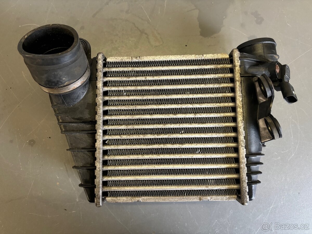 Octavia 1 intercooler 1J0 145 803F, senzor tlaku