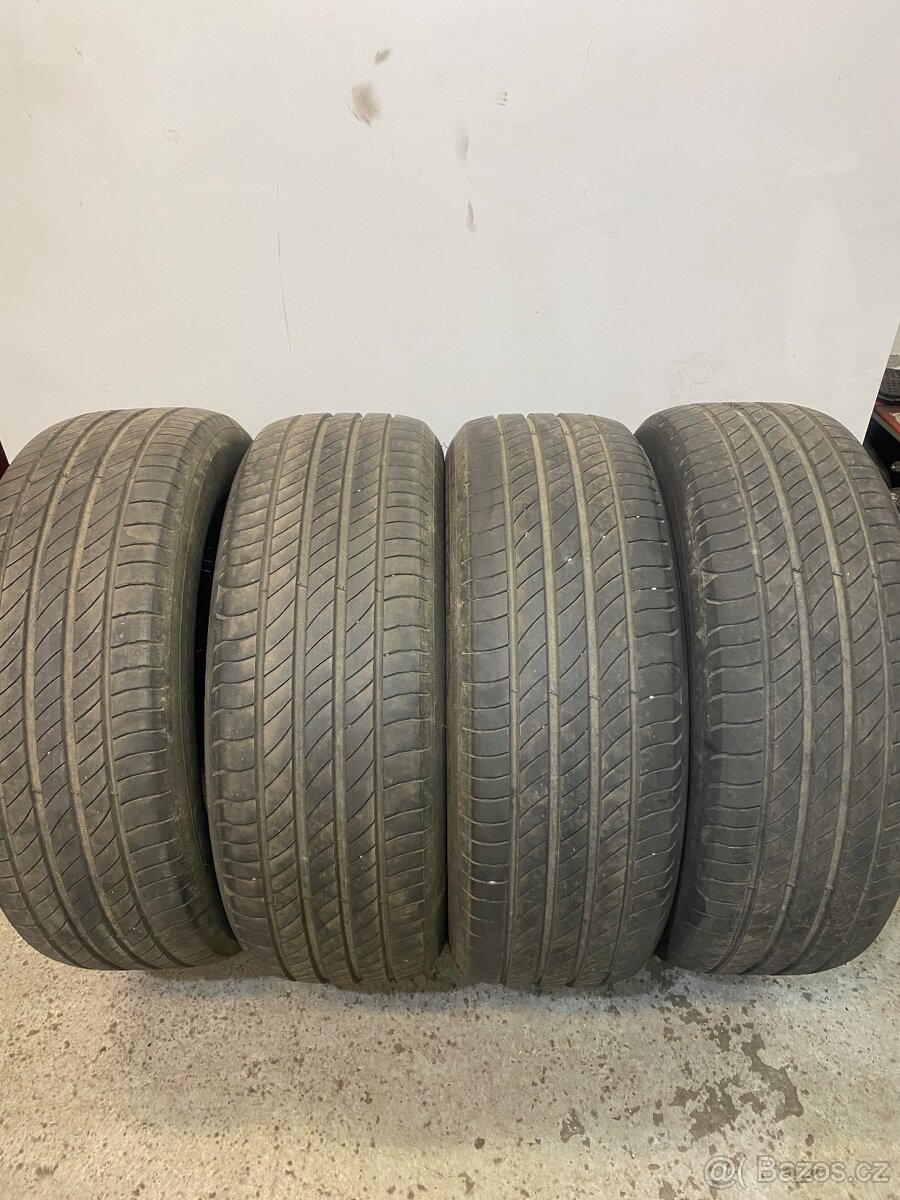205/60R16