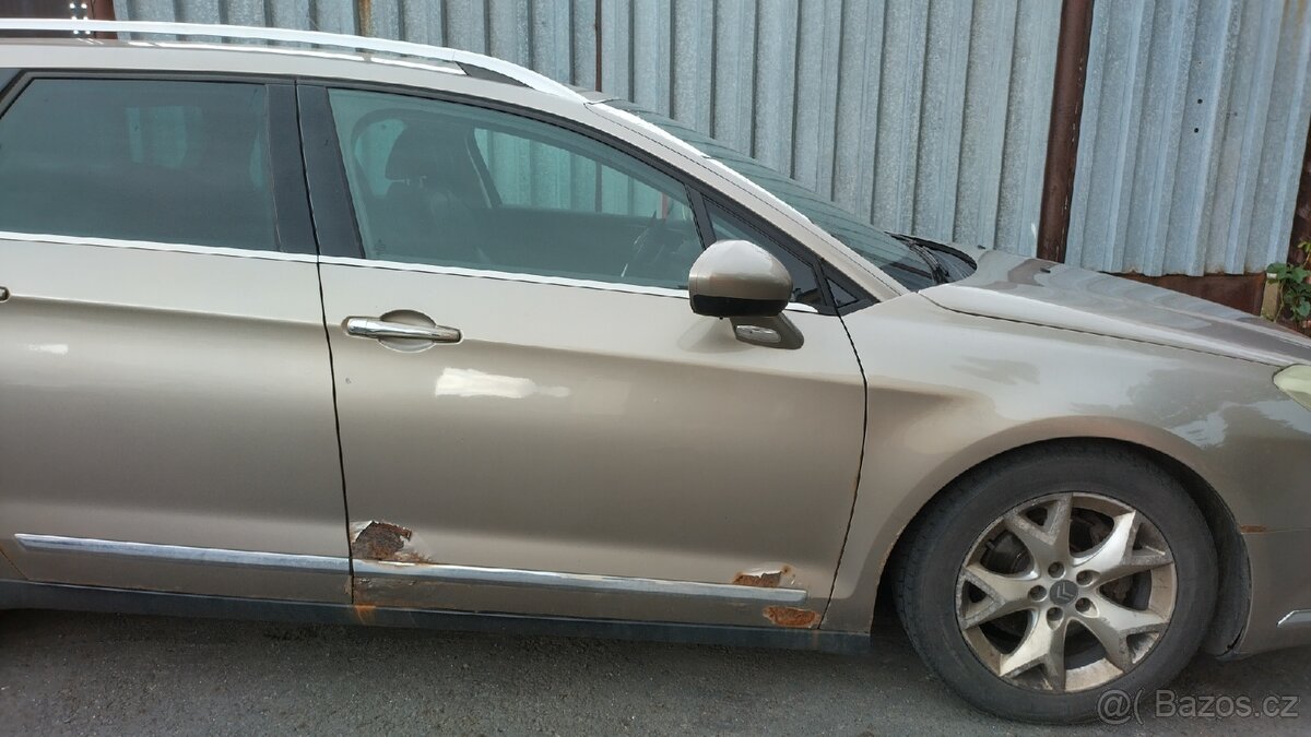 Koupím PP dveře Citroën C5 X7