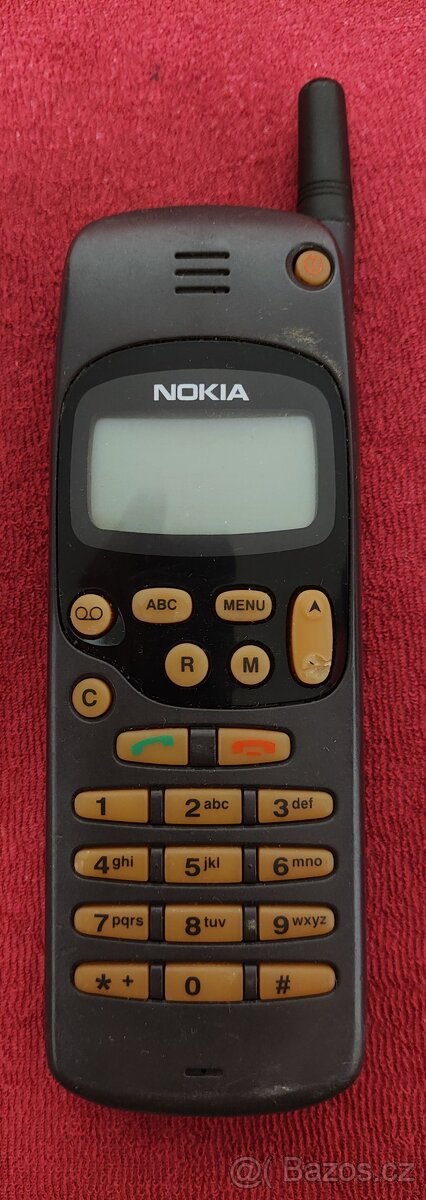 Retro rarita pro sběratele - Nokia 1610