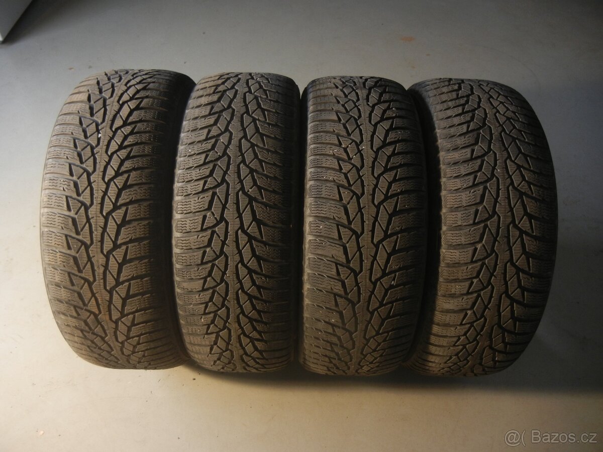 Zimní pneu Nokian 215/55R17