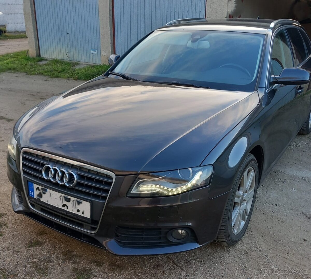 AUDI A4 2011, 2,0 TDI automat