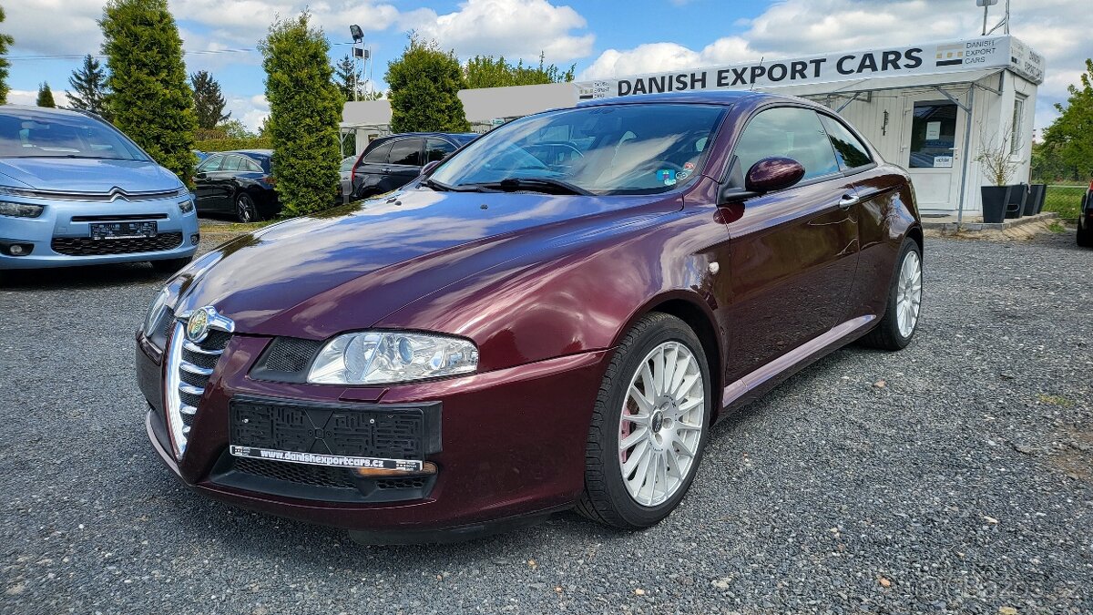 ALFA ROMEO GT 2004 3.2 V6 177kW Busso MANUÁL