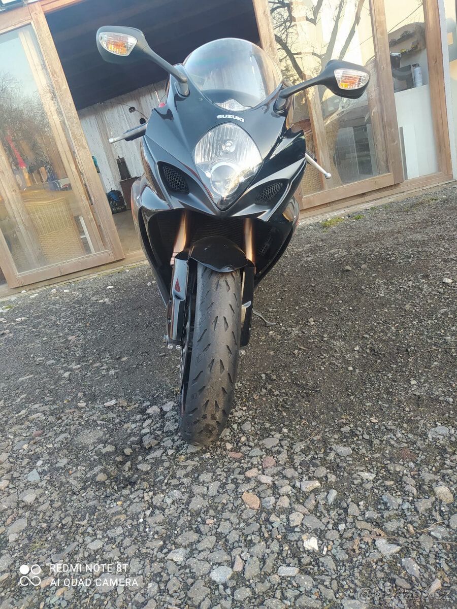 Prodám SUZUKI GSX-R 1000 K7