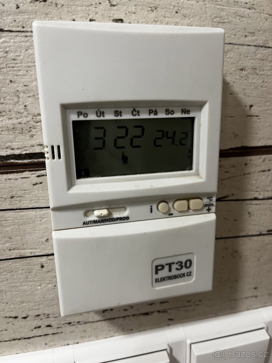 Inteligentni termostat elecrobok PT30 a PT32