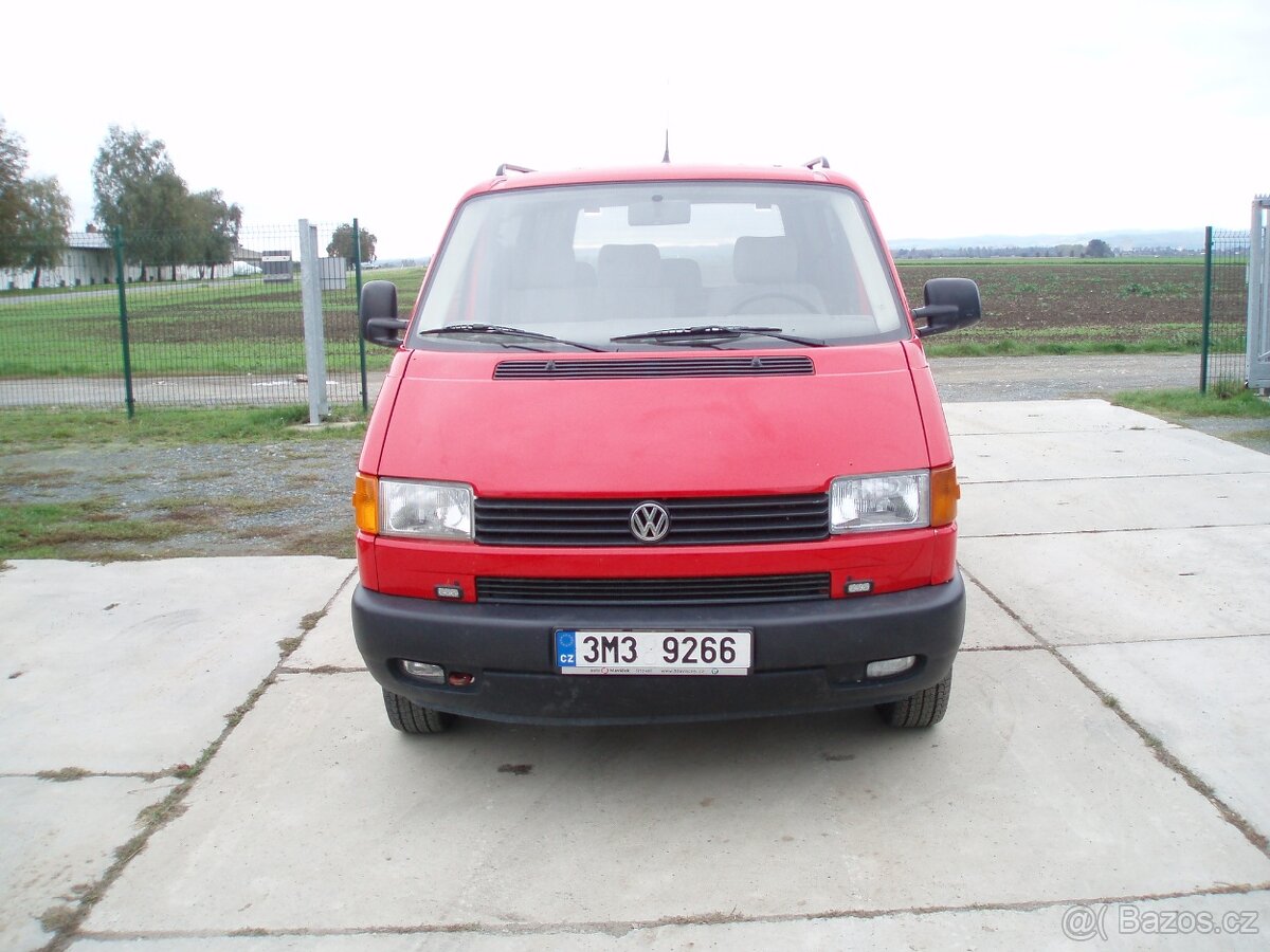 Prodám Volkswagen Transporter T4 2,5 benzin SYNCRO