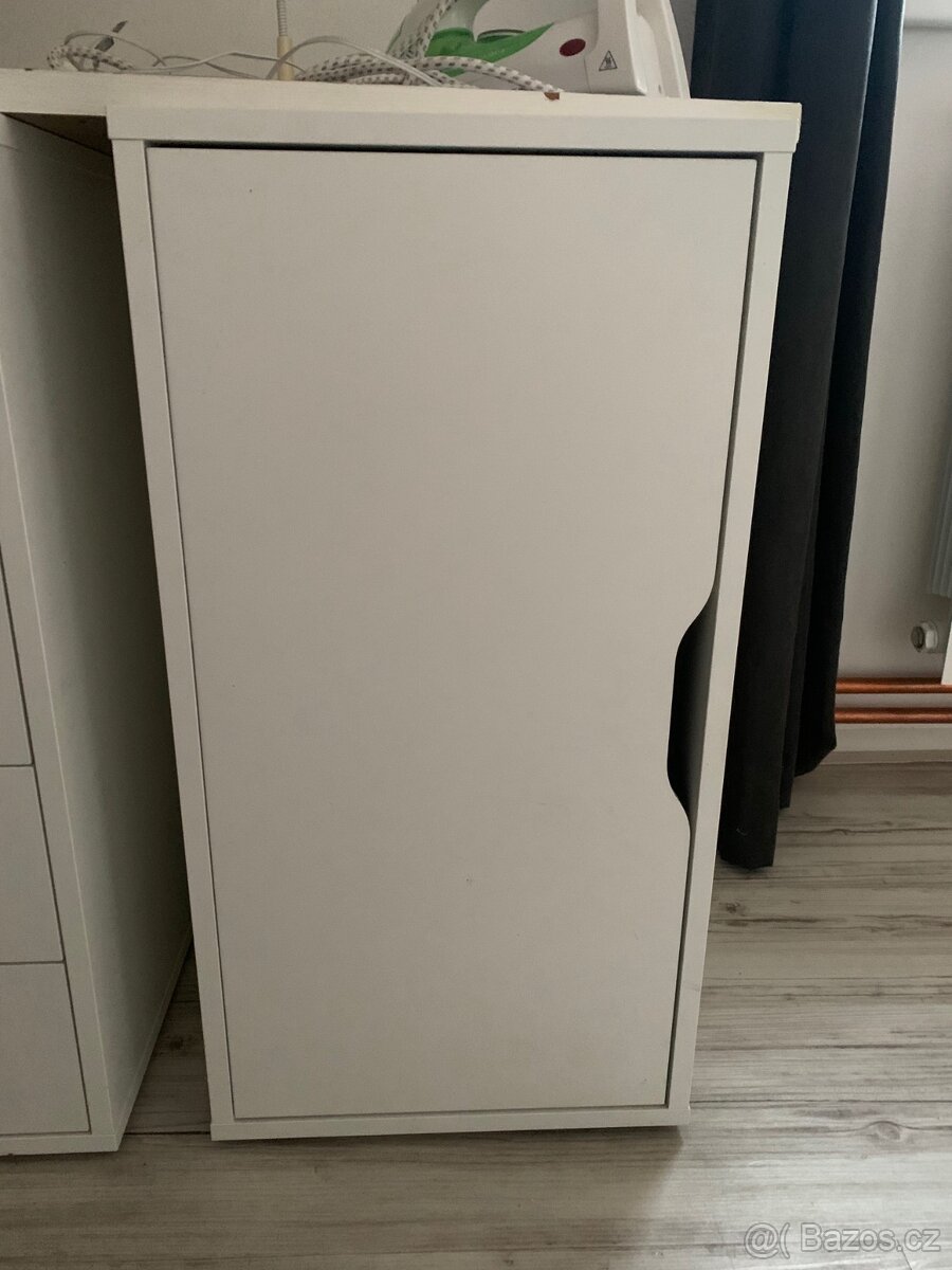 Kontejner - skříňka pod stůl IKEA