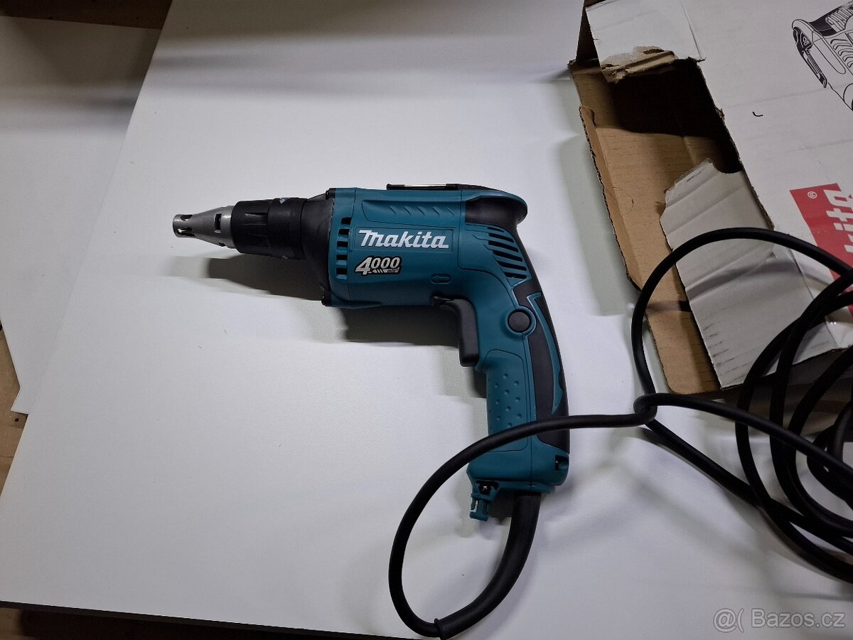 Makita fs 4000