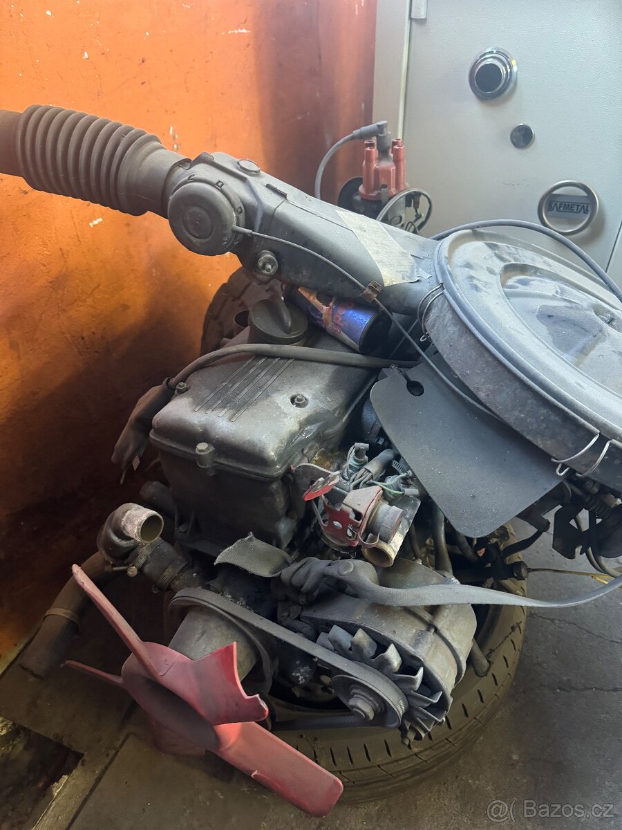 Motor bmw e21 315