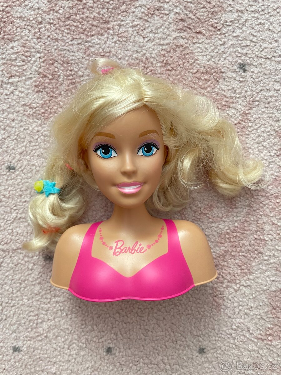 česací hlava Barbie