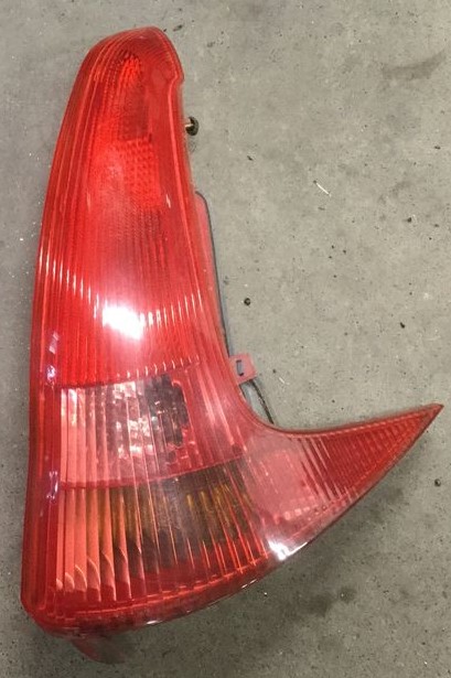 Zadní světlo pravé Peugeot 206 sw