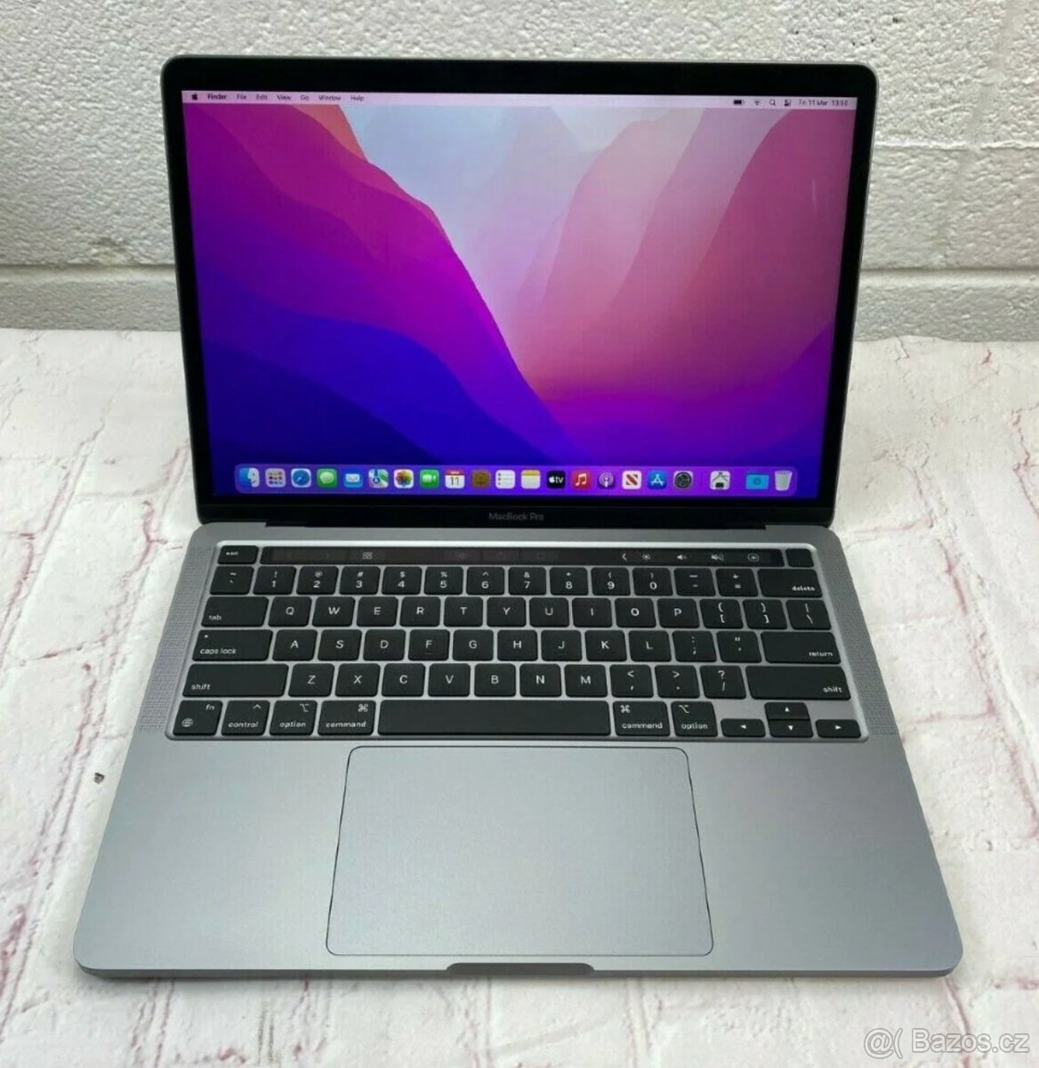 MacBook Pro 13” (2017) - Výkonný notebook s Thunderbolt 3