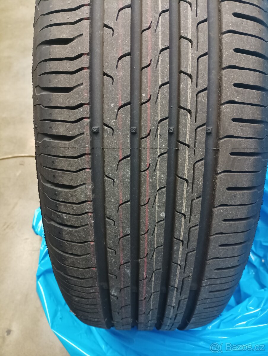 215/60 R17