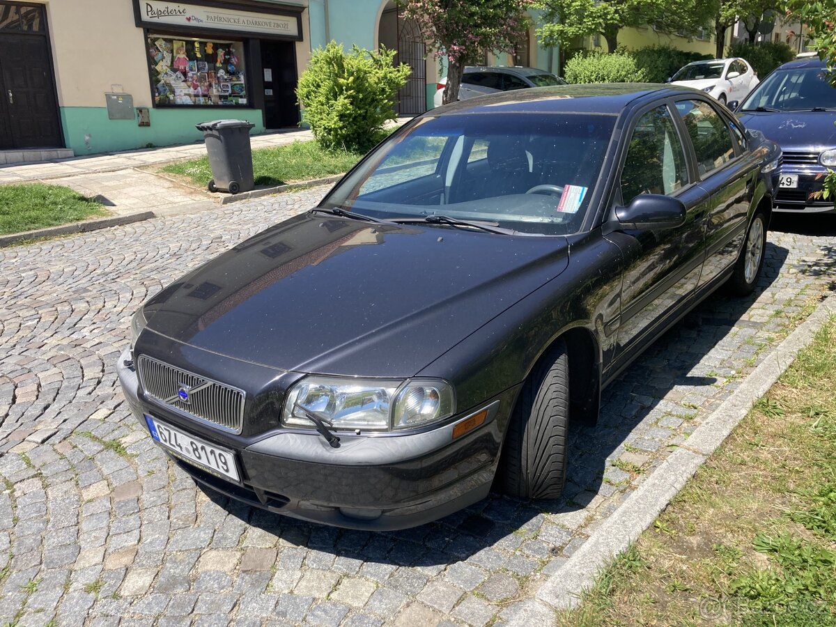 Volvo S80 2,4 benzin - atmosferak (zadne turbo)