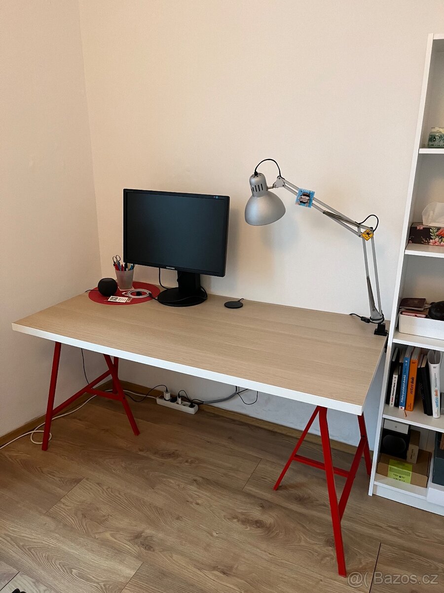 Pracovní stůl IKEA + nohy