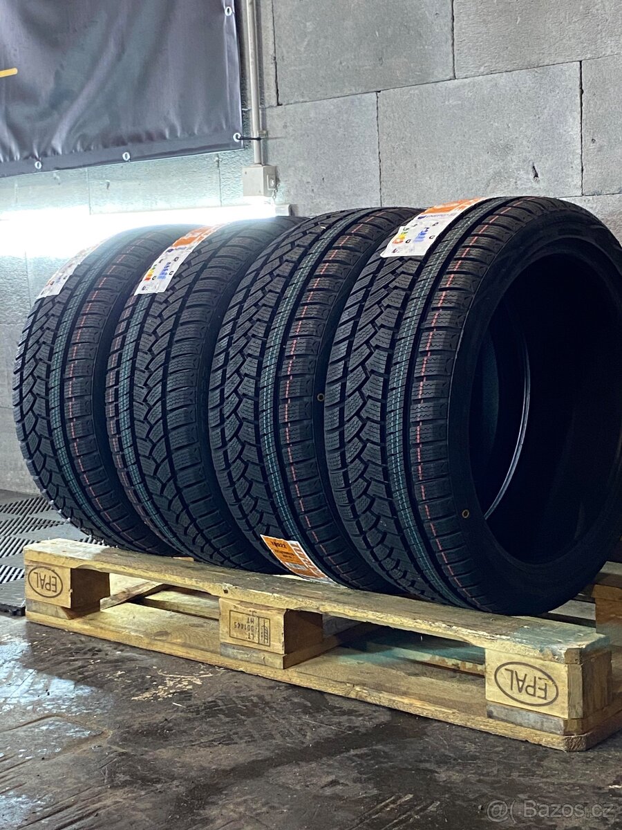 NOVÉ Zimní pneu 215/55 R17 98H XL Torque