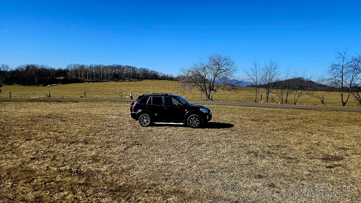 TOYOTA RAV4 2.0D 4X4 AWD Tažné