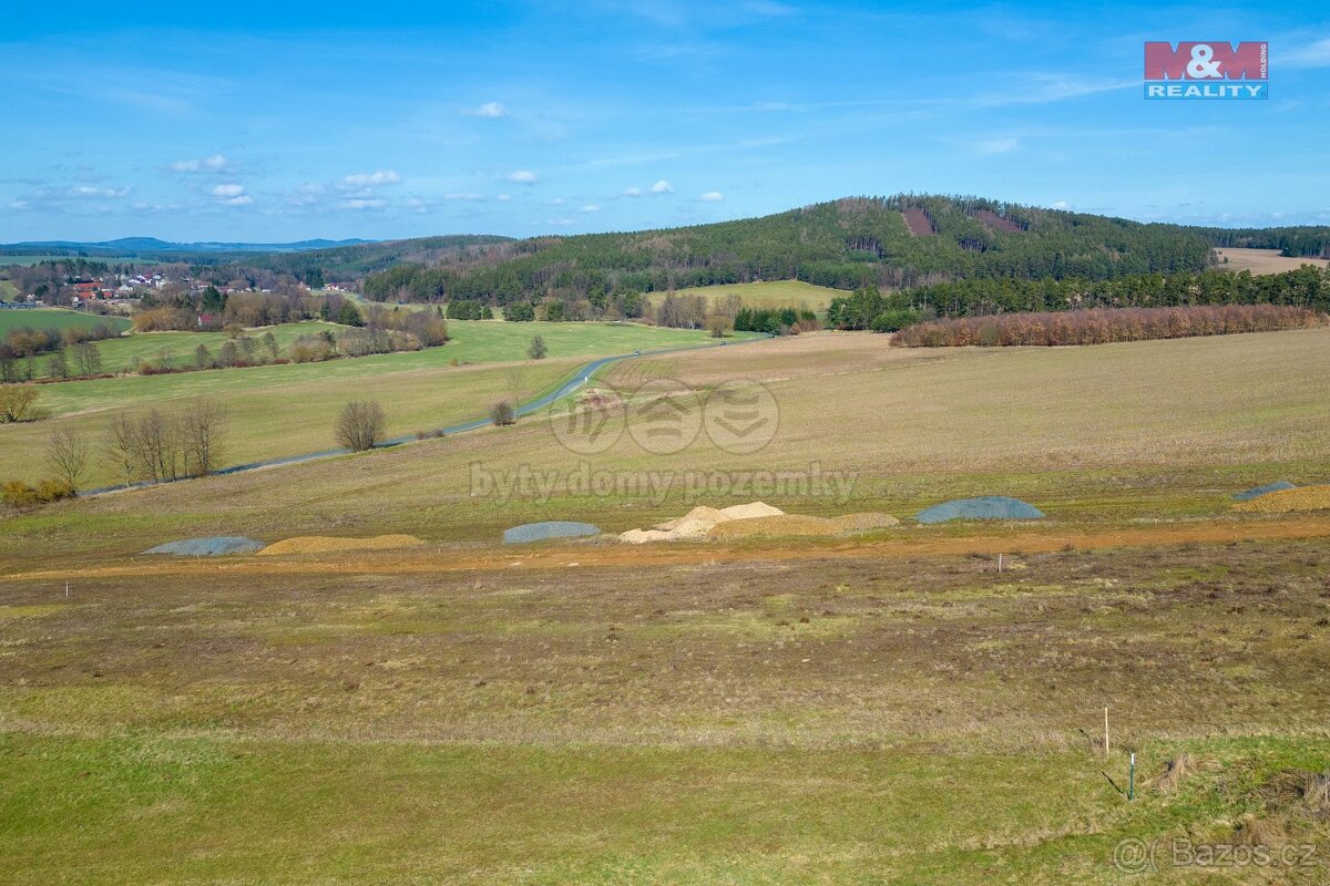 Prodej pozemku k bydlení, 1028 m², Pařezov