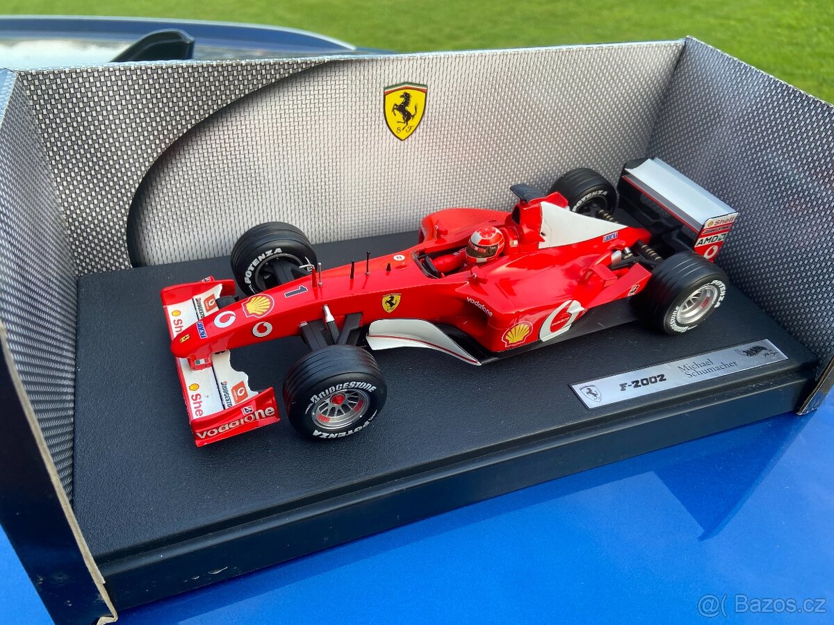 Michael Schumacher Ferrari F2002 Hot Wheel 1:18