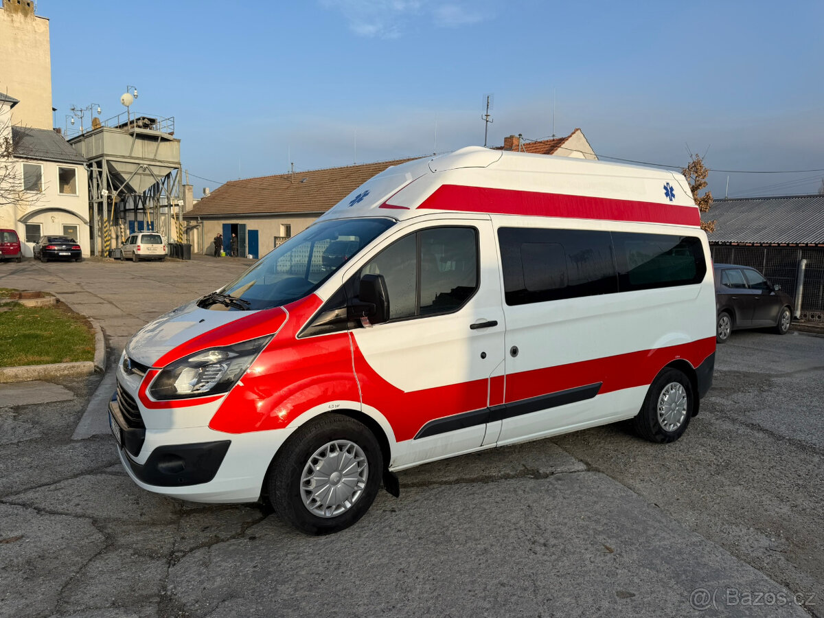 Sanitka Ford Transit