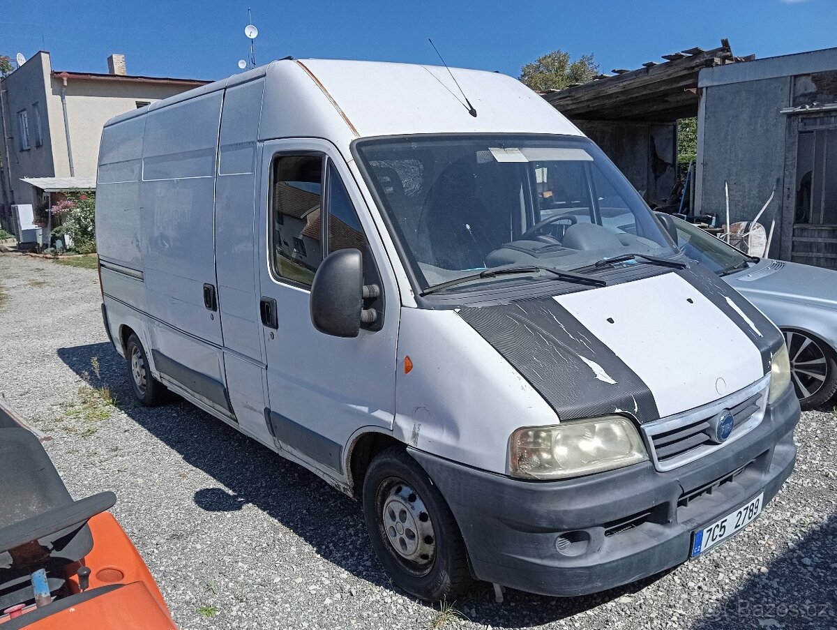 Fiat Ducato 2,8 td ,rok 2004 na opravu,na díly