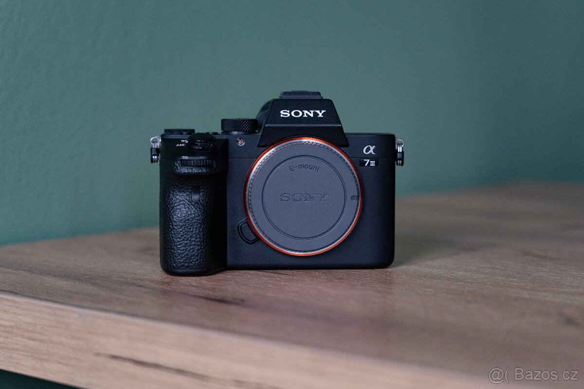 SONY Alpha A7 III