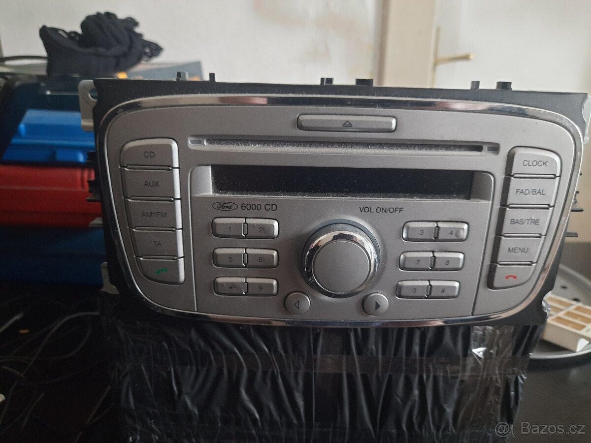 Prodam  radio Ford 6000 cd