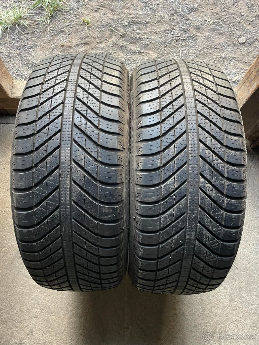 Celoroční pneumatiky GoodYear Vector 4seasons 205/55 R16 94H